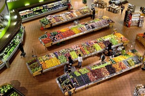 Grocery store display of produce